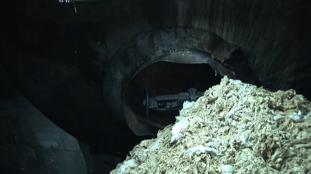 Rotary boiler used to purify cotton pulp