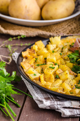 Frittata with herbs and ham