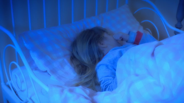 Little girl bed nightmare HL bad dream relax