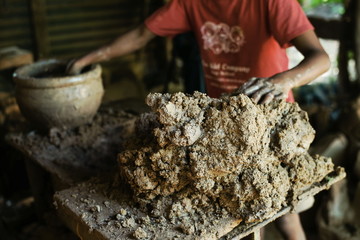 earthenware artistic.. Forming and moldingto