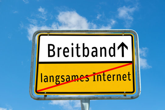 Ortsschild Breitband/langsames Internet