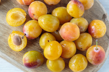 Mirabelle plums