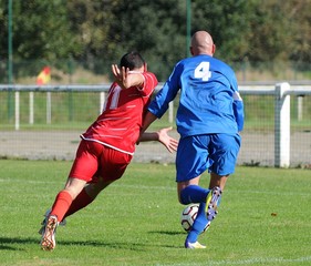 duel de footballeurs