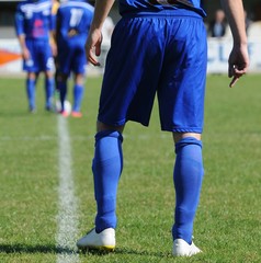 Fototapeta premium le joueur de foot juste avant l'engagement