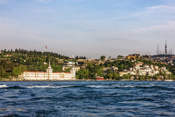 Fototapeta premium Kuleli military high school, Bosphorus, Istanbul, Turkey