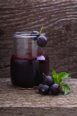 berry, black currant and gooseberry hybrid