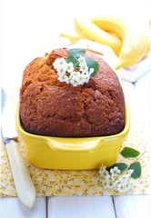 banana cake, bread