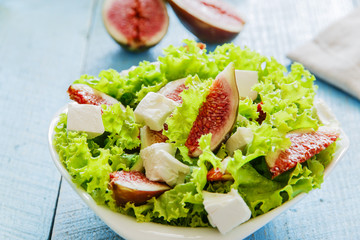 salad with figs and feta cheese