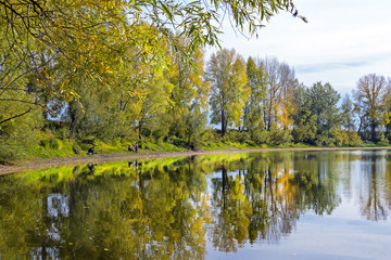 Осенний вечер на реке. Россия,Сибирь,Новосибирская область,Колыванский район,река Чаус