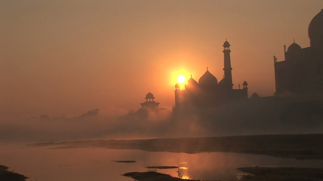 MS Taj Mahal, and sunrise, ZM out for WS