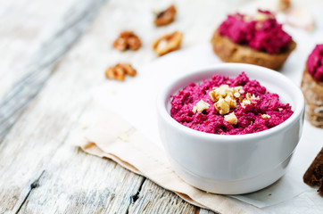 beet pesto