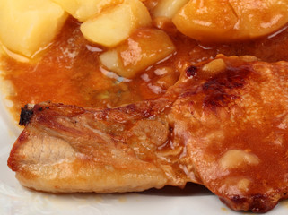 Grilled steak with potatoes