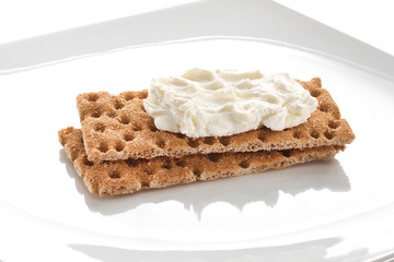 Crispbread with soft cottage cheese