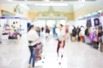 Blurred image of shopping mall and bokeh background