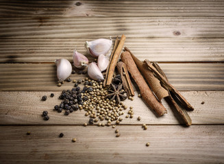  Herbs and spices stewed eggs.