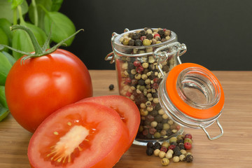 Tomaten mit Basilikum