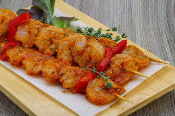 Raw prawn skewer