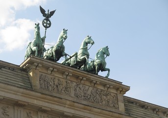 Fototapeta na wymiar statues on Brandenburg Gate in Berlin