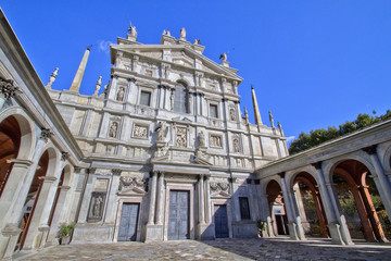 Fototapeta na wymiar milano in italia chiesa church santa maria dei miracoli presso san celso 