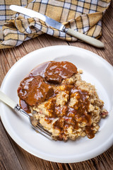 Braised beef with cabbage.