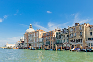 Fototapeta na wymiar Palaces on Grand Canal in Venice, Italy
