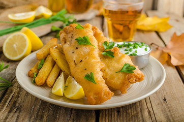 Fish and chips - 91973165