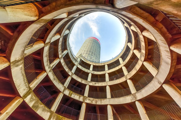 Naklejka premium Ponte Tower - Hillbrow, Johannesburg, RPA