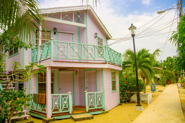 houses in the town of placencia, belize