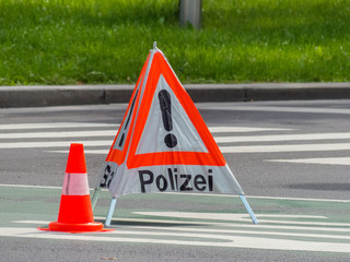 Polizei Einsatz. Straßensperre