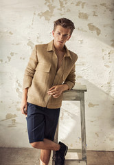 Obraz premium Handsome fashion man posing
