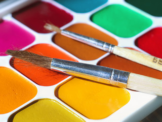 Water colour paints