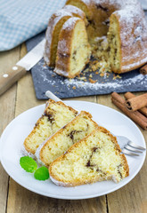 Freshly baked homemade circle coffee cake with cinnamon, sliced
