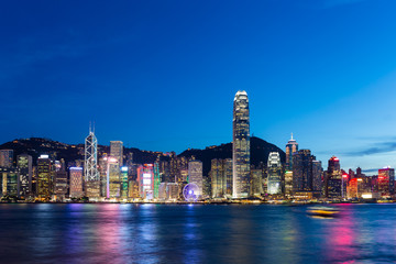 Fototapeta na wymiar Hong kong city skyline at night