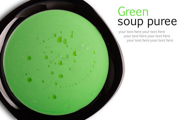 Vegetarian broccoli green soup