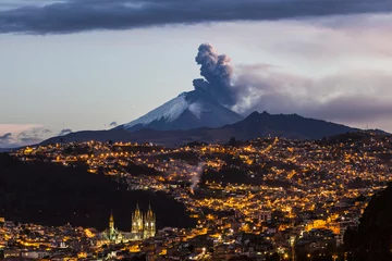 Wandaufkleber Ausbruch des Cotopaxi-Vulkans © ecuadorquerido