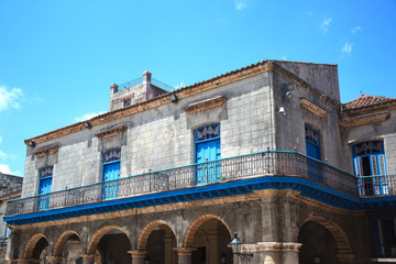 Fototapeta premium Old cuban building