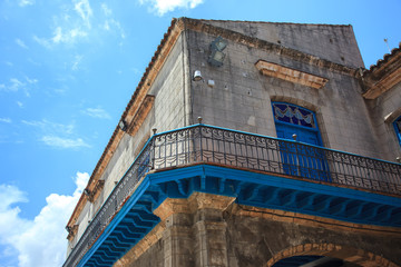 Obraz premium Old cuban building