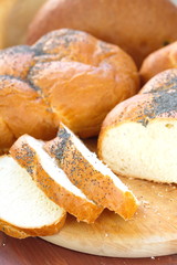 Sliced wheat bread with poppy seeds