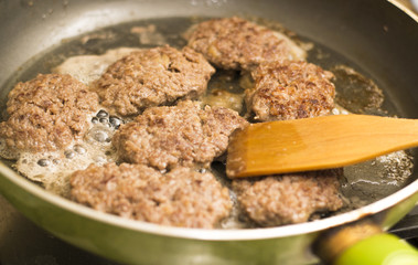frying cutlets