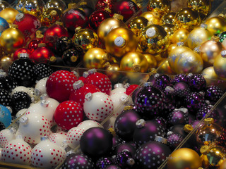 Christmas tree balls