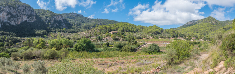 Fototapeta na wymiar Sierra de Tramuntana, Mallorca, hochauflösendes Panorama