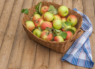 Basket with apples
