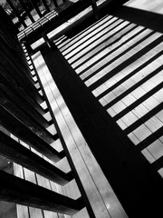 Fototapeta premium 公園東屋の影