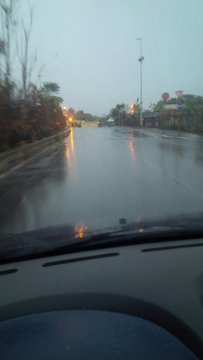 strada bagnata