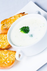 broccoli soup and garlic bread