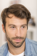 Obraz premium Portrait of handsome 30-year-old man