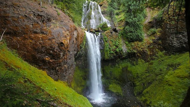 High Definition Movie with Water Audio Sound of Majestic Falls Creek Falls in Skamania County Washington State in Scenic Pacific Northwest 1920x1080