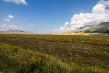 LANDSCAPE MOUNTAIN AND CLOUDS CAMPO IMPERATORE
