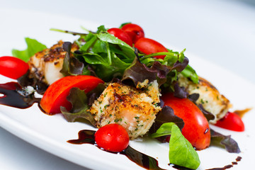scallops and Rocket salad
