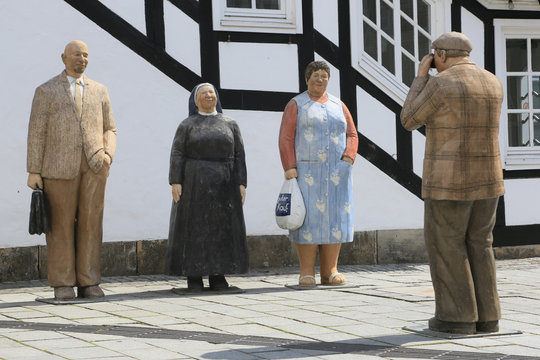 Gruppe Alltagsmenschen